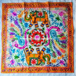 CARPETA MESA BORDADA ELEFANTE NARANJA