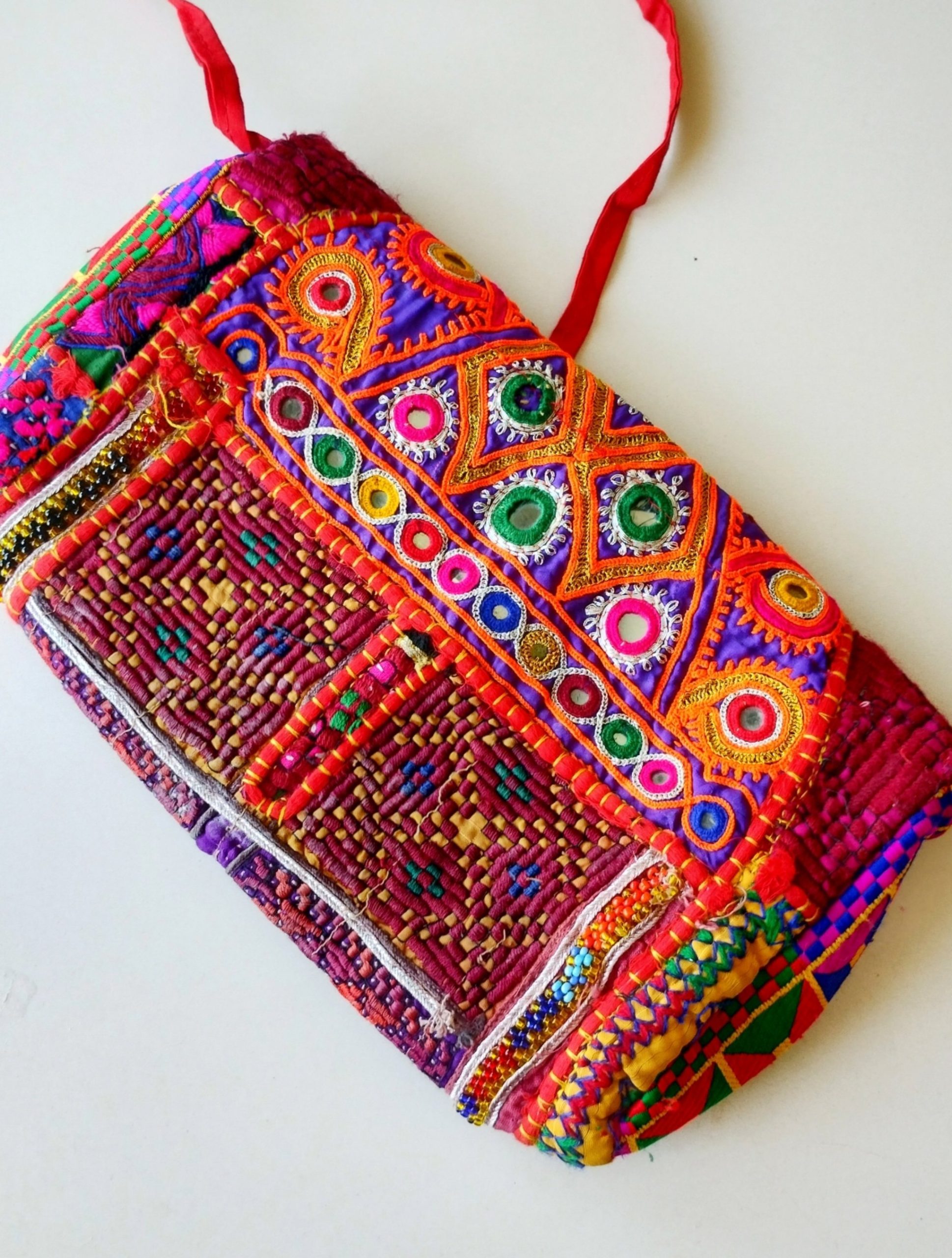 CARTERA BORDADA PUNTO CRUZ 6 - Imagen 2