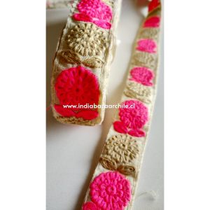 CINTA BORDADA INDIA FUCSIA FLUOR 1 METRO