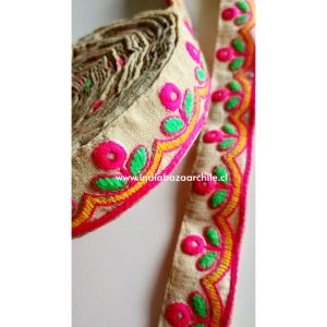 CINTA BORDADA INDIA FLUOR 1 METRO