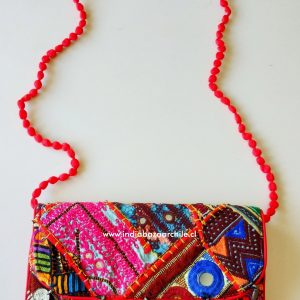SOBRE VINTAGE ROJO CON MONEDAS