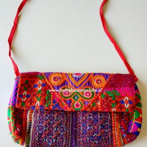 CARTERA BORDADA PUNTO CRUZ 6