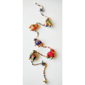COLGANTE BORDADO CAMELLOS