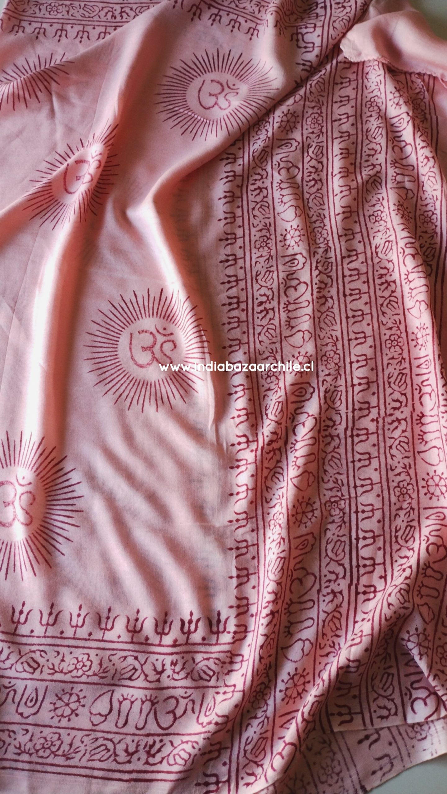 PAÑUELO DEVOCIONAL OM ROSADO XL - Imagen 3